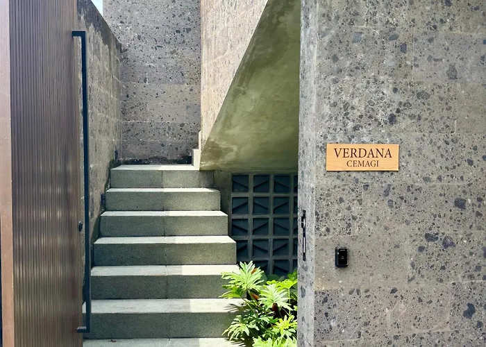 ホステル By Verdana Pool & Events Cemagi
